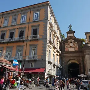  Apartamento Piazza Dante 22